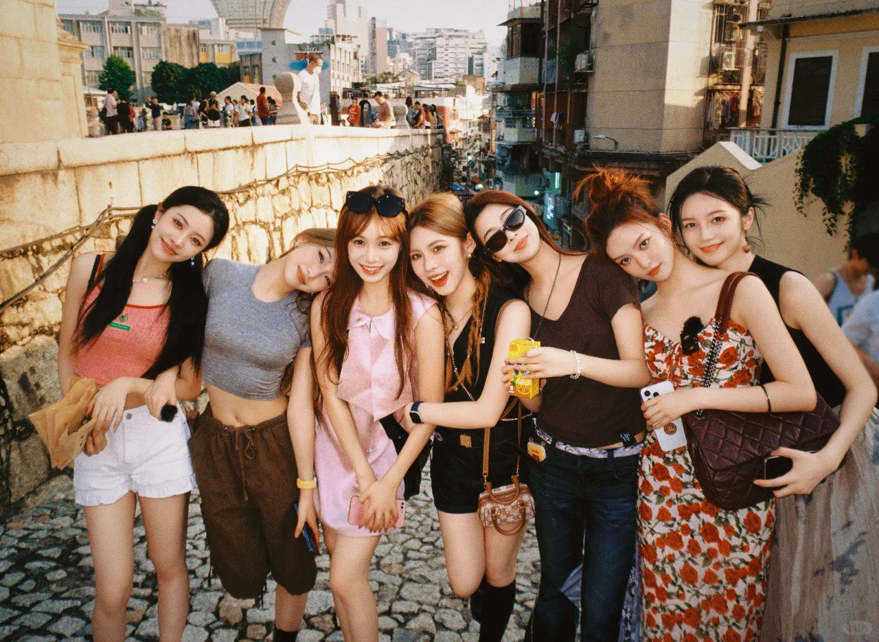 Desktop banner image 1